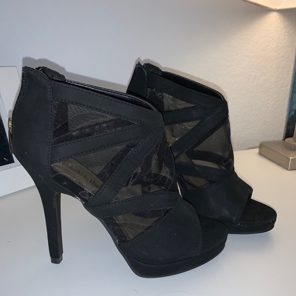Black heels